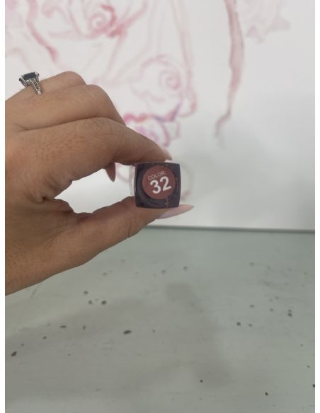 Labial mate larga duración número 32