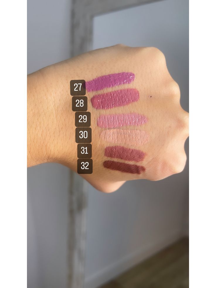 Labial mate larga duración número 27