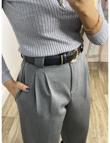 Cinturón negro hebilla dorada redonda