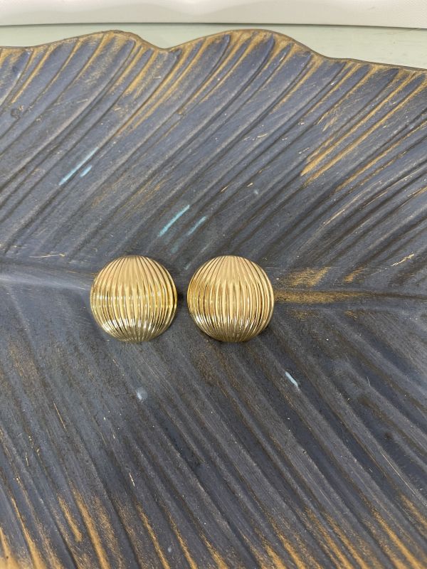 Pendientes redondos dorados