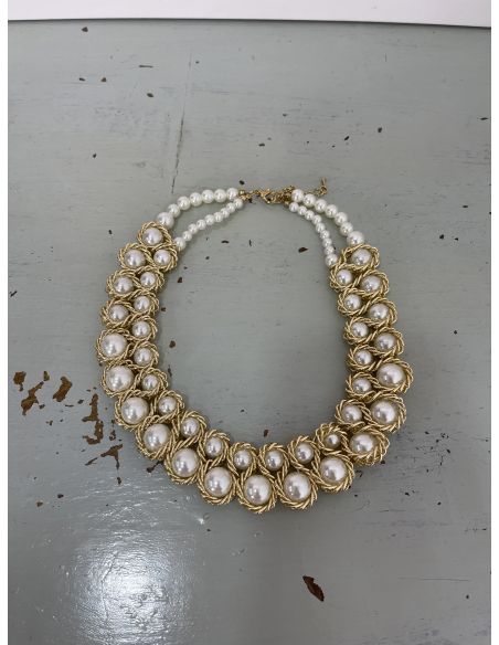 Colgante babero perlas