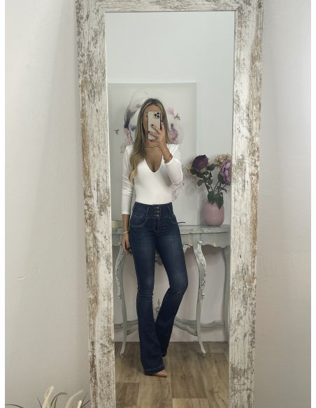 Jeans USA oscuros tres botones