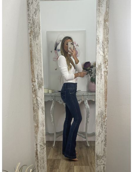 Jeans USA oscuros tres botones