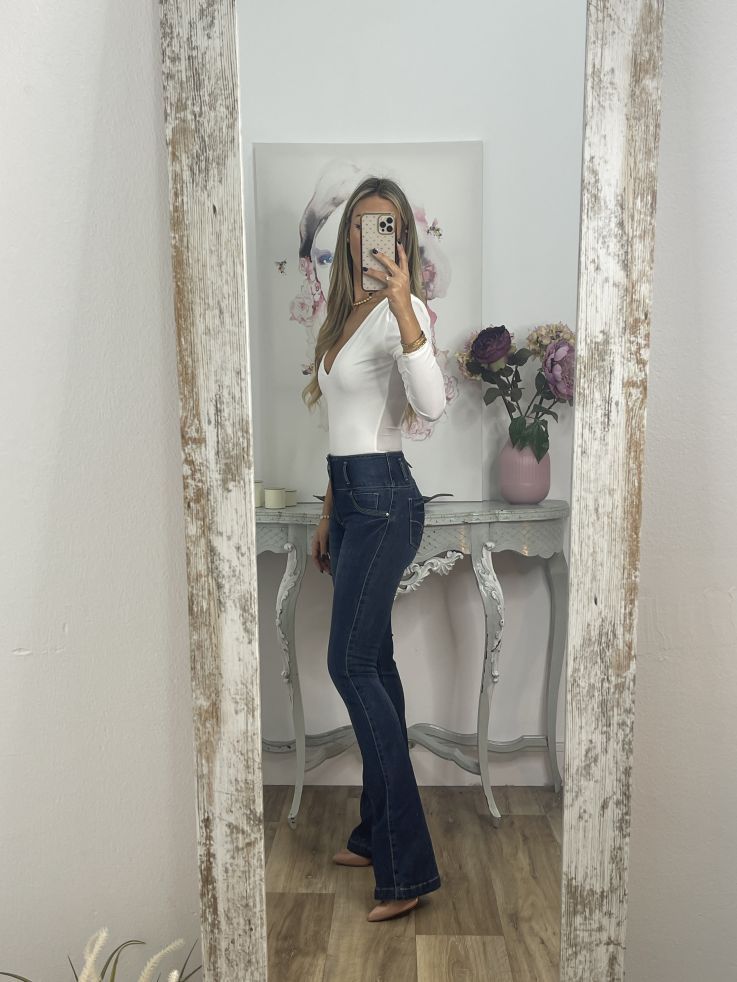 Jeans USA oscuros tres botones