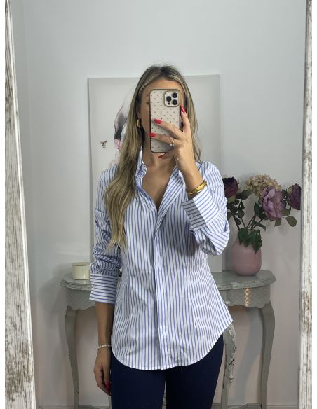 Camisa rayas blanca y azul básica