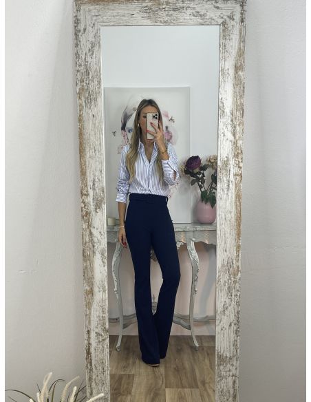 Camisa rayas blanca y azul básica