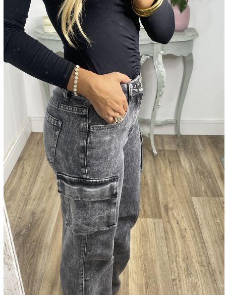 Jeans Cargo negro desgastado