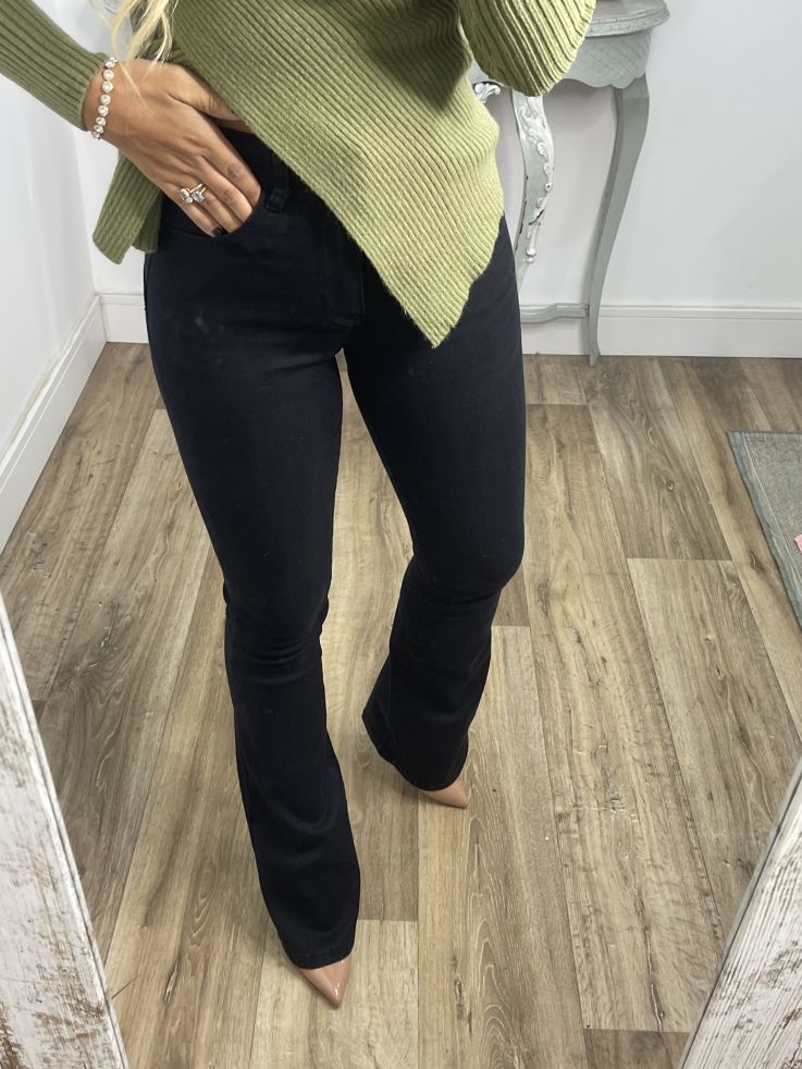 Jeans Iria negro de campana