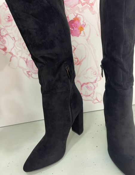 Botas antelina negra
