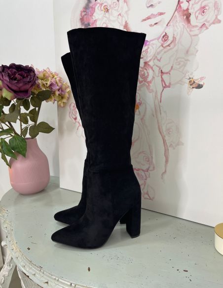 Botas antelina negra