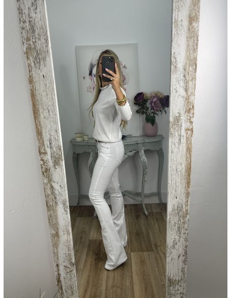 Jeans campanas de tiro bajo blanco