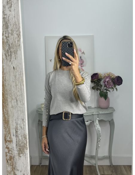 Jersey gris claro basic con botones en el puño