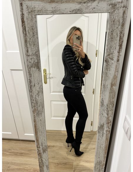 Jeans pitillo tiro bajo