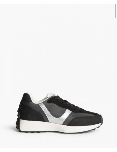 Zapatillas News tono negro y plateado