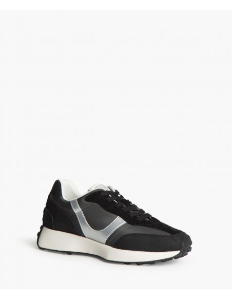 Zapatillas News tono negro y plateado