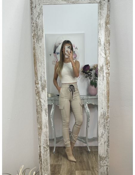 Pantalón cargo beige