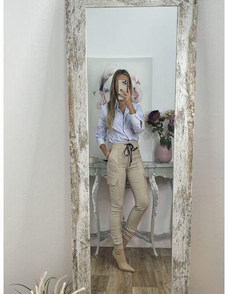 Pantalón cargo beige