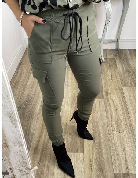 Pantalón cargo verde