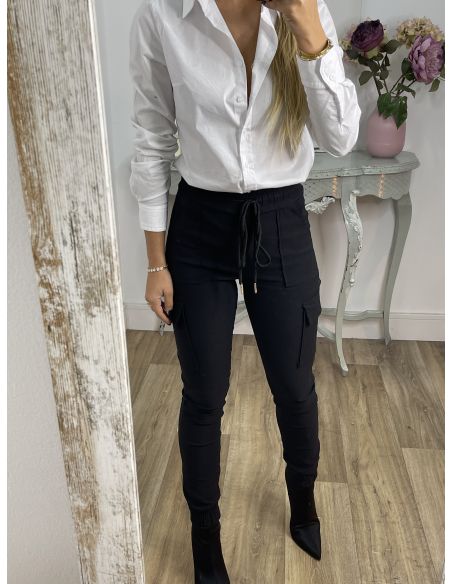 Pantalón cargo negro