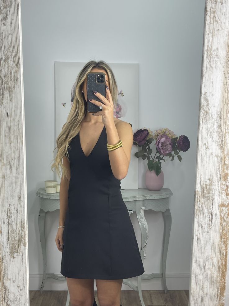 Vestido negro lazo terciopelo verde