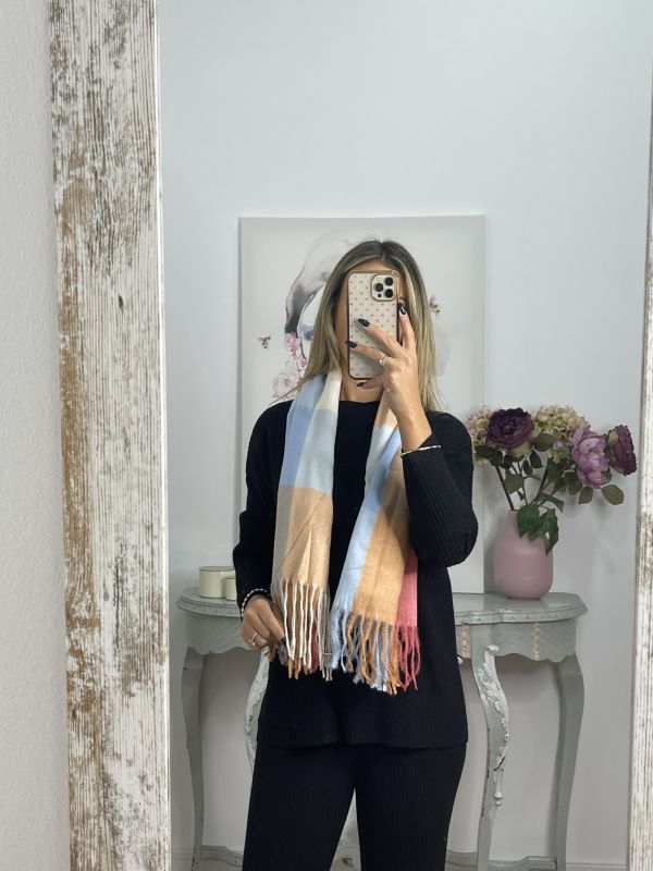 Bufanda cuadros combinados