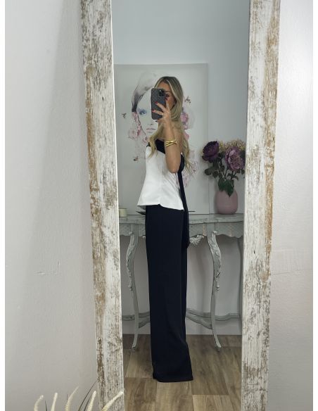 Top blanco con lazo terciopelo negro