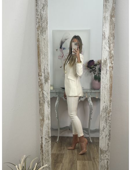 Chaqueta entallada hueso