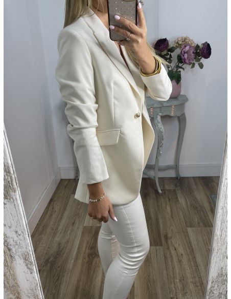 Chaqueta entallada hueso