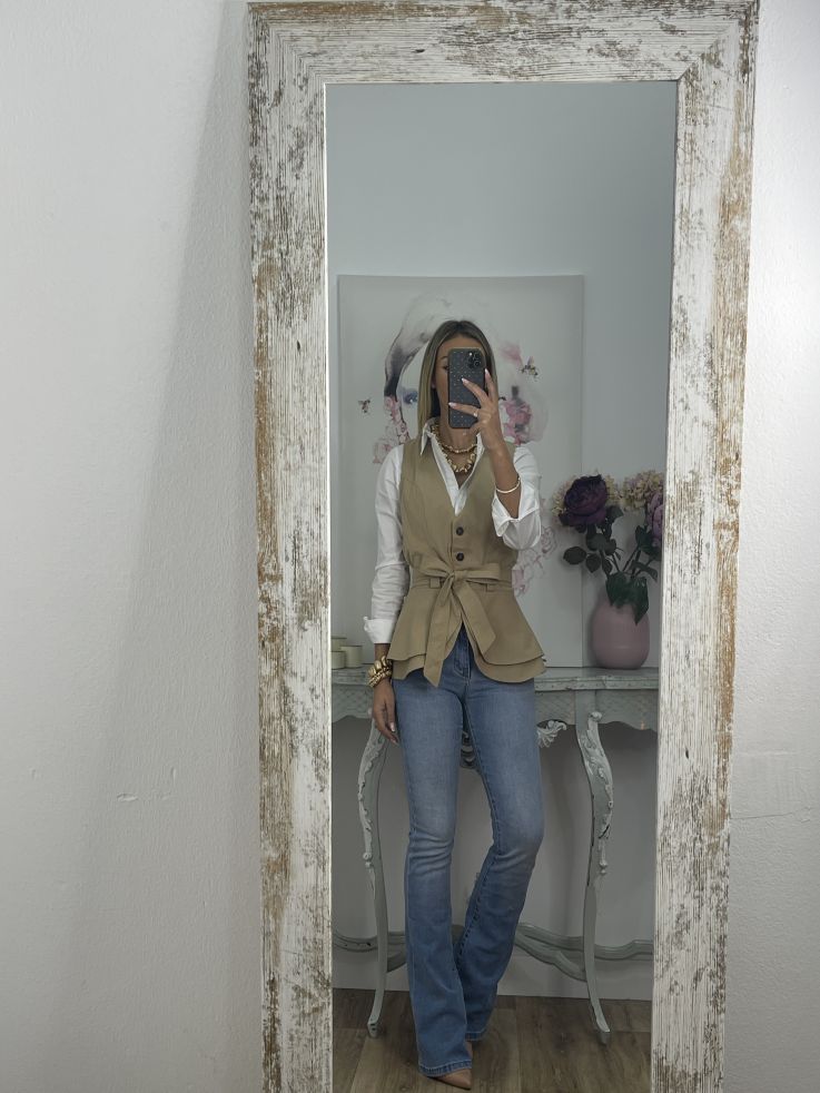 Chaleco Peplum abotonado camel