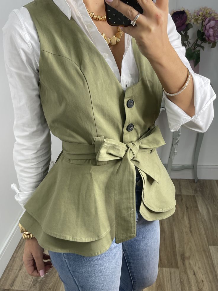 Chaleco Peplum abotonado verde