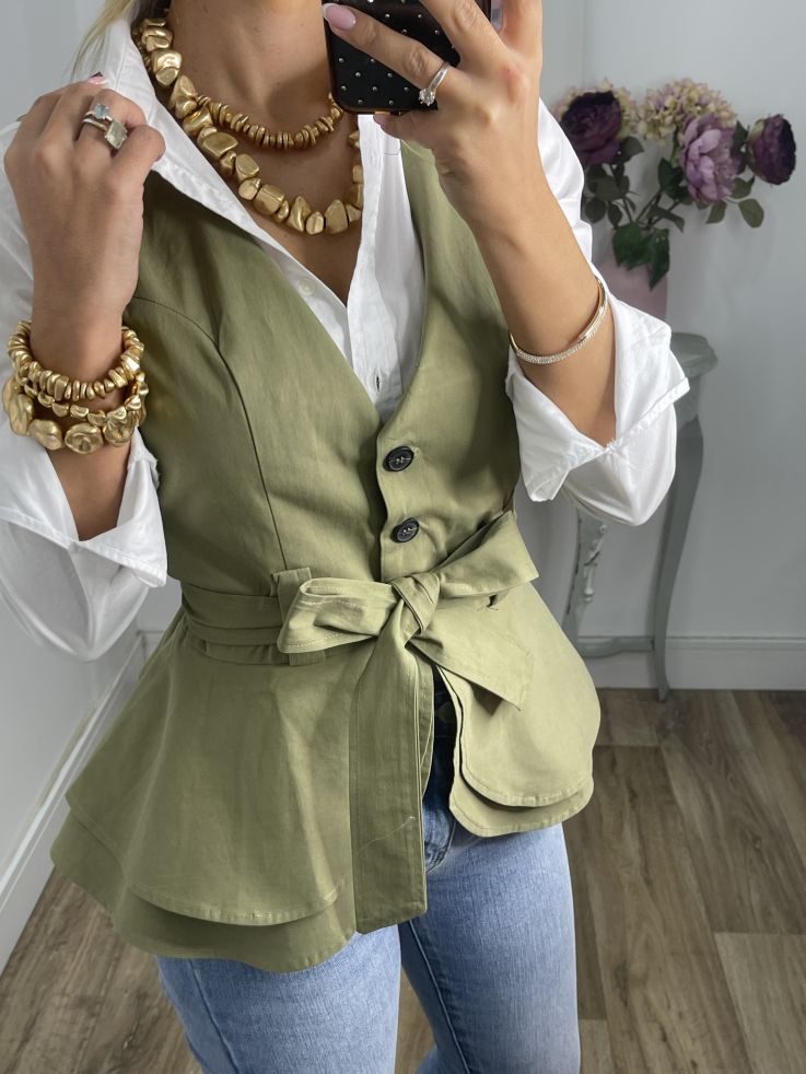 Chaleco Peplum abotonado verde